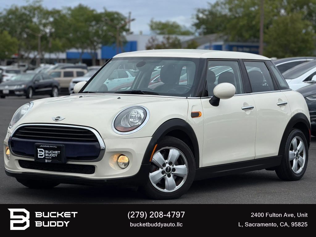 2017 MINI Cooper
