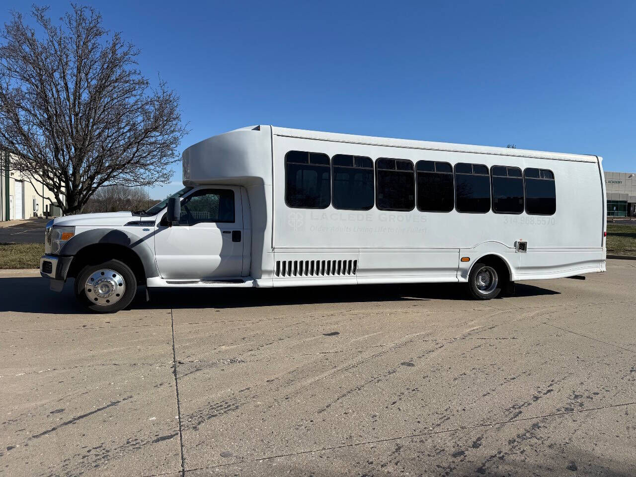 2011 FORD F-550
