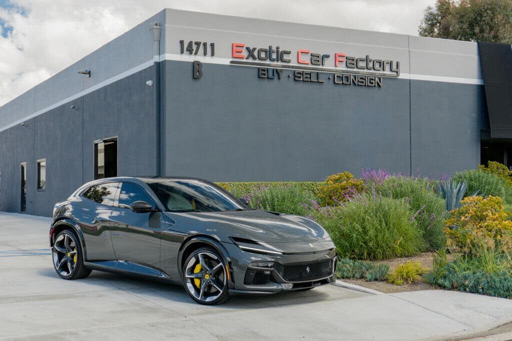 2024 FERRARI Purosangue