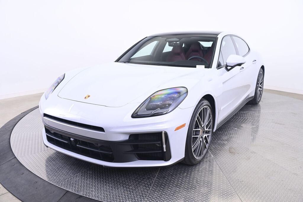 2026 PORSCHE Panamera