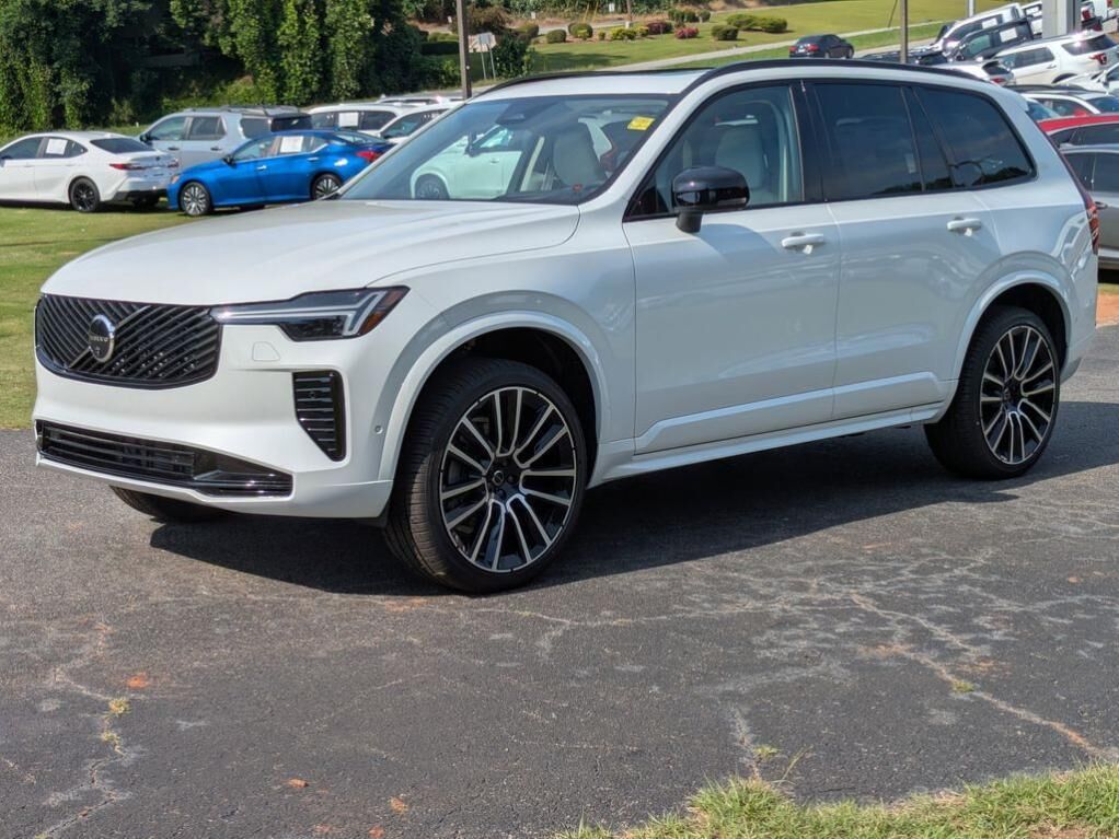 2026 VOLVO XC90