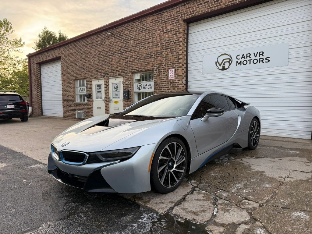 2016 BMW i8