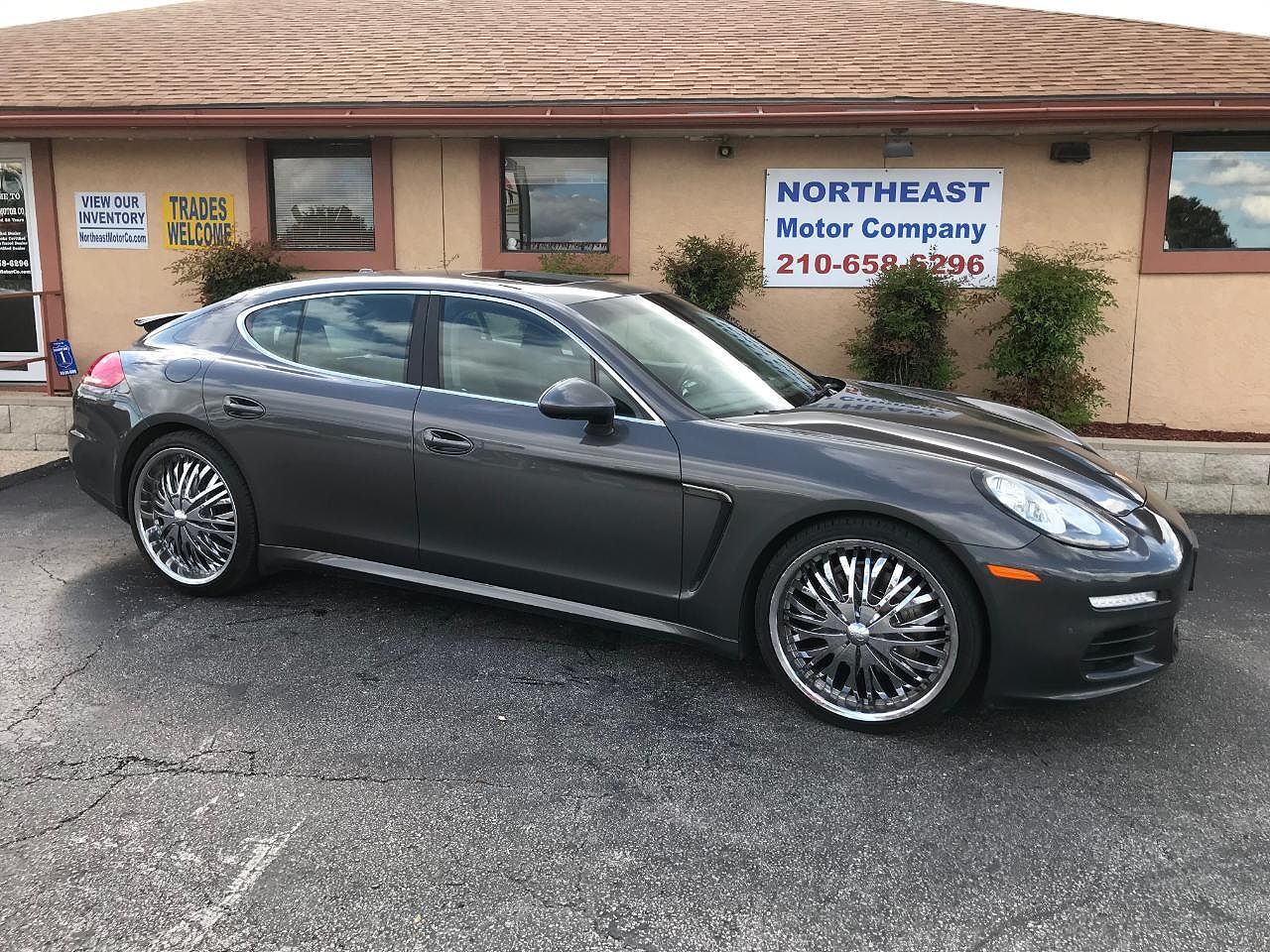2014 PORSCHE Panamera