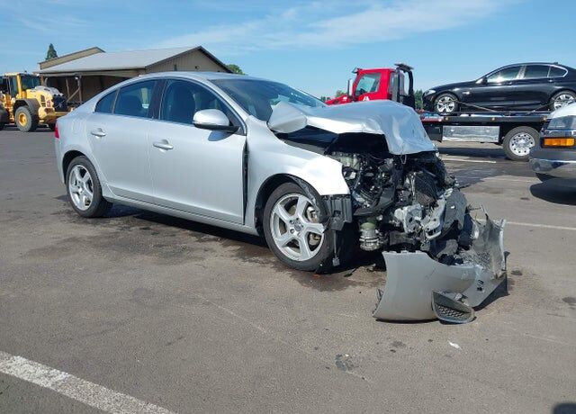 2012 VOLVO S60