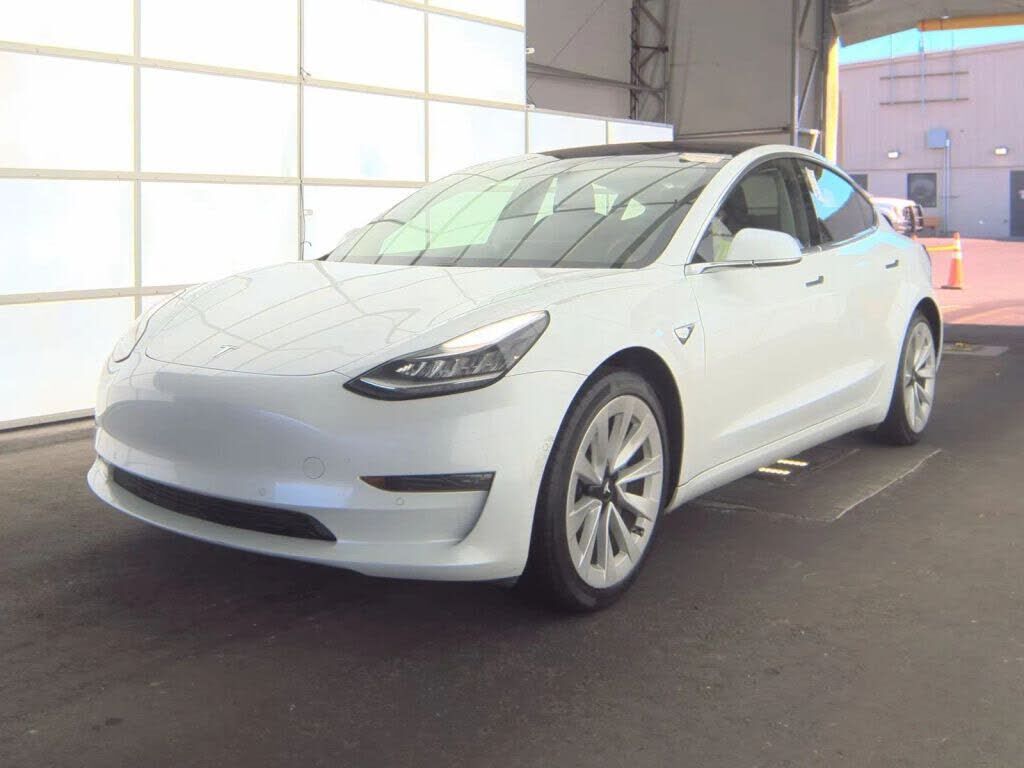 2018 TESLA Model 3