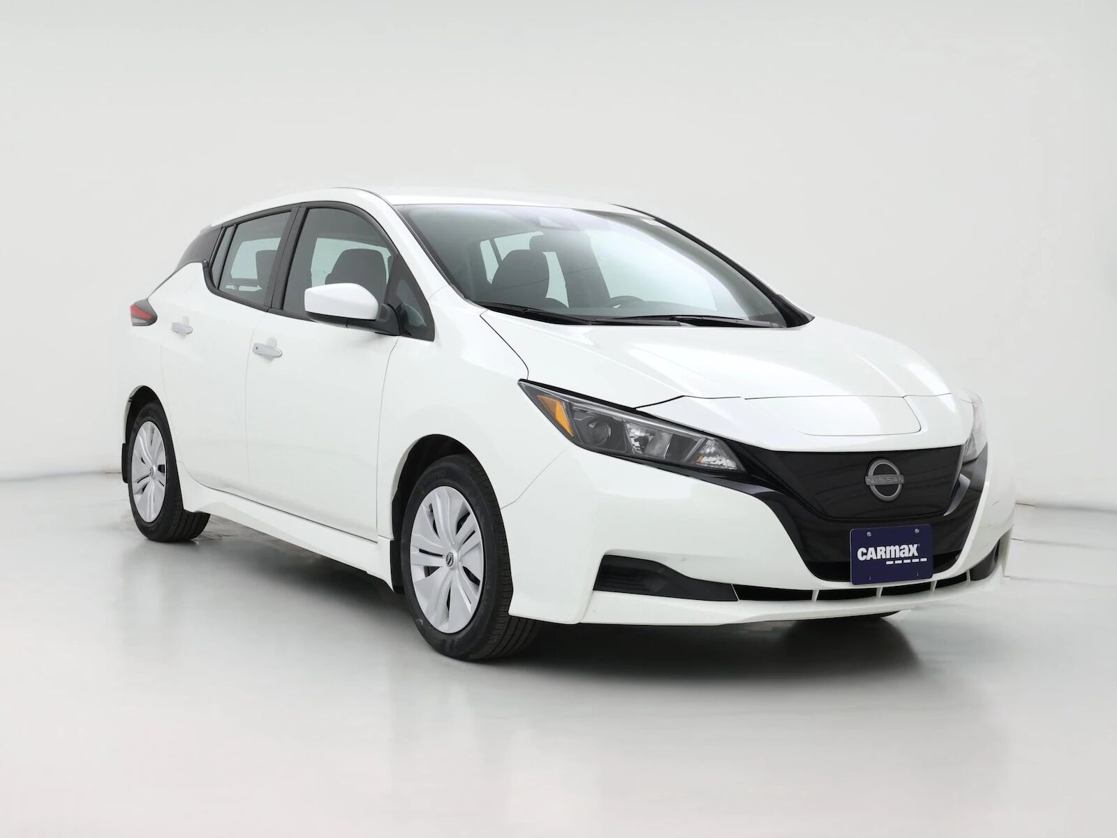 2025 NISSAN Leaf