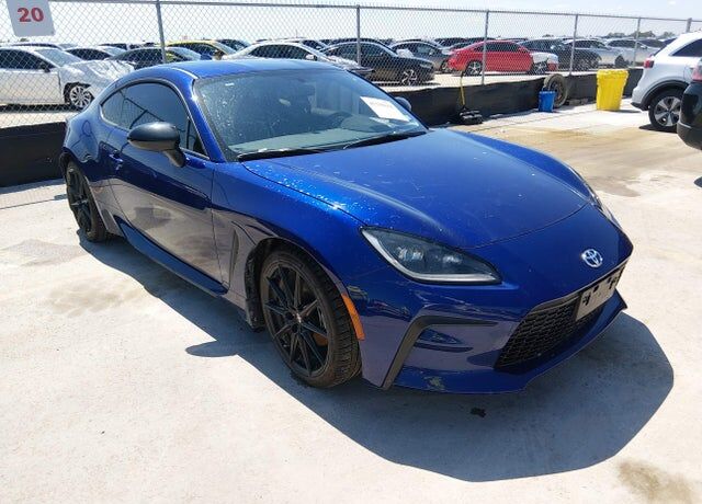 2025 TOYOTA GR86
