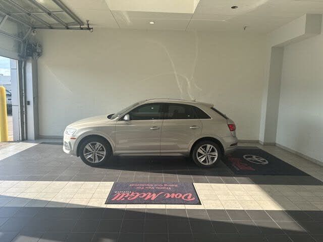 2017 AUDI Q3