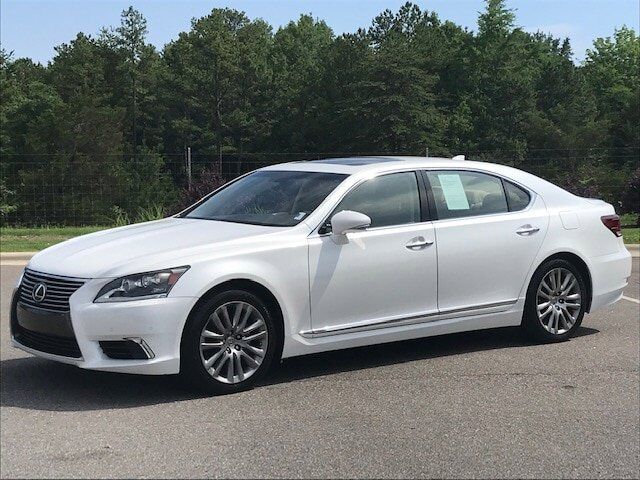Lexus LS