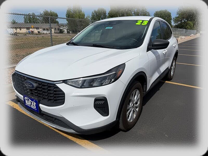 2023 FORD Escape
