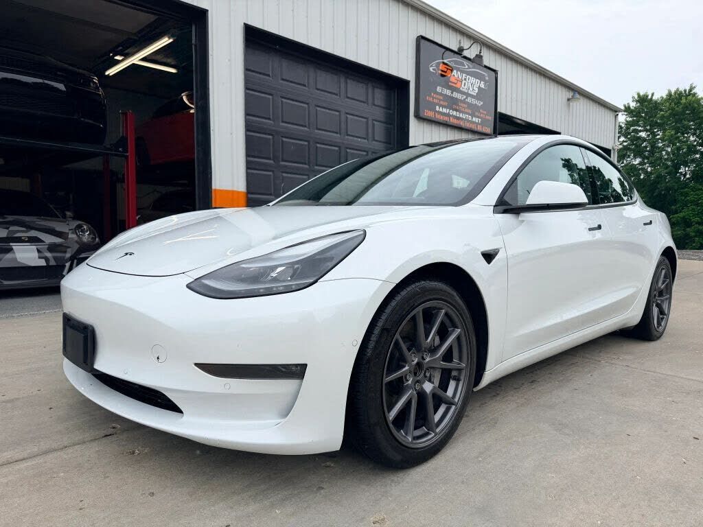 2021 TESLA Model 3