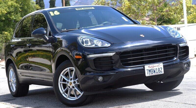 2016 PORSCHE Cayenne