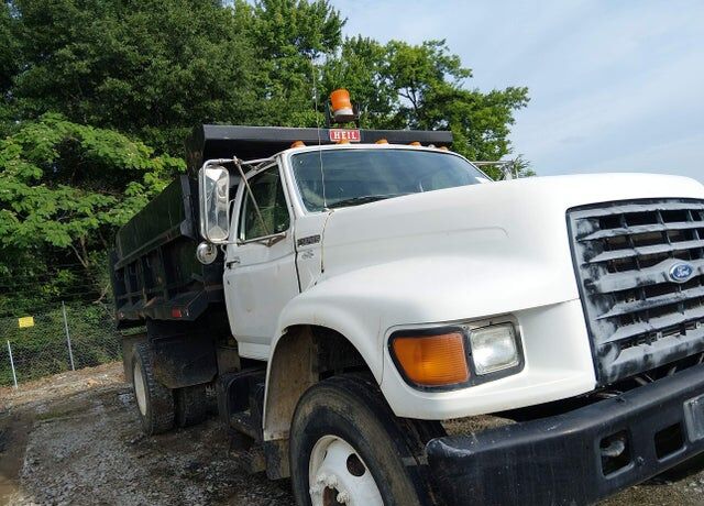 1998 FORD F-800