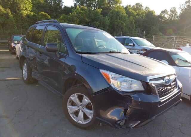 2016 SUBARU Forester