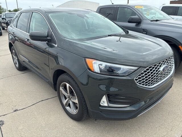 2023 FORD Edge