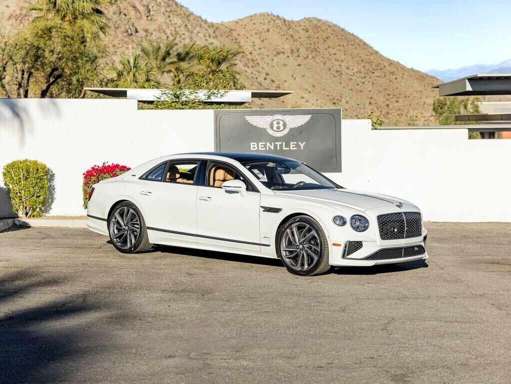 2025 BENTLEY Flying Spur