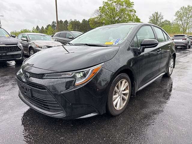 2025 TOYOTA Corolla