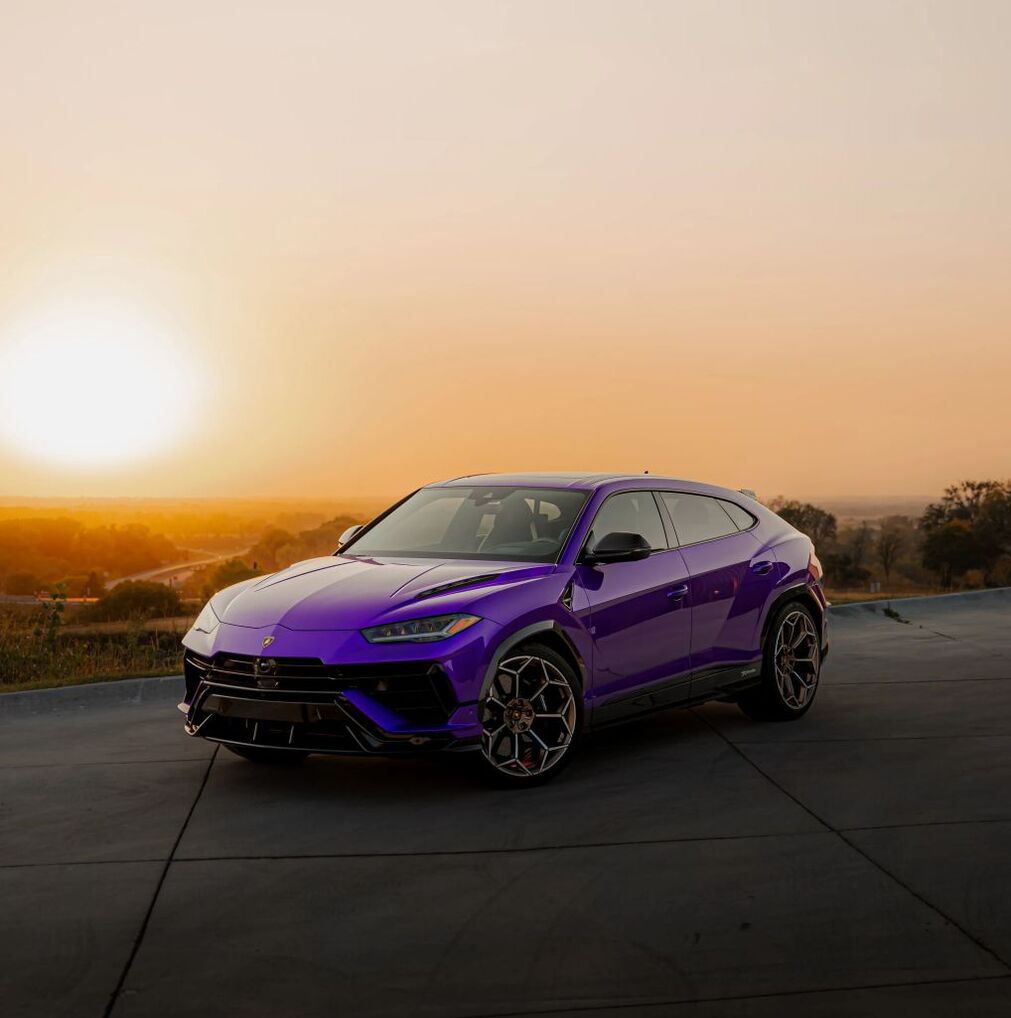 2024 LAMBORGHINI URUS