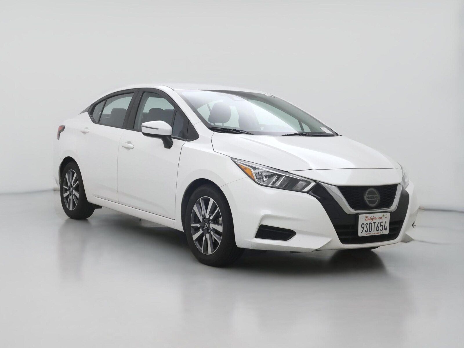 2020 NISSAN Versa