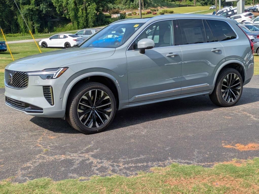 2026 VOLVO XC90