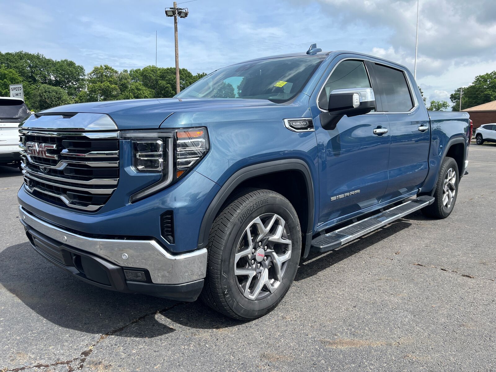 2024 GMC Sierra