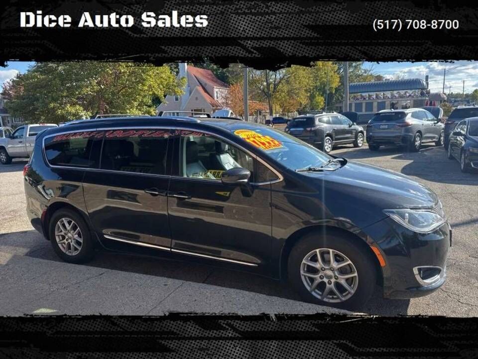 2020 CHRYSLER Pacifica