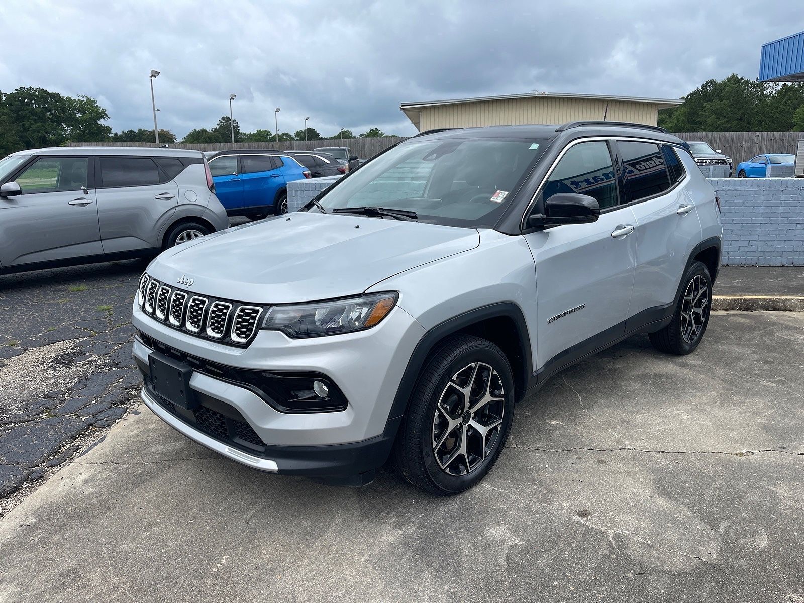 2025 JEEP Compass