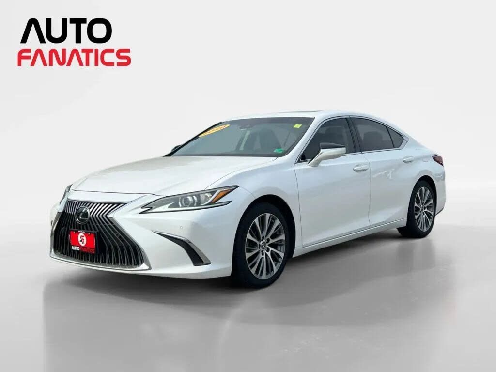 2020 LEXUS ES