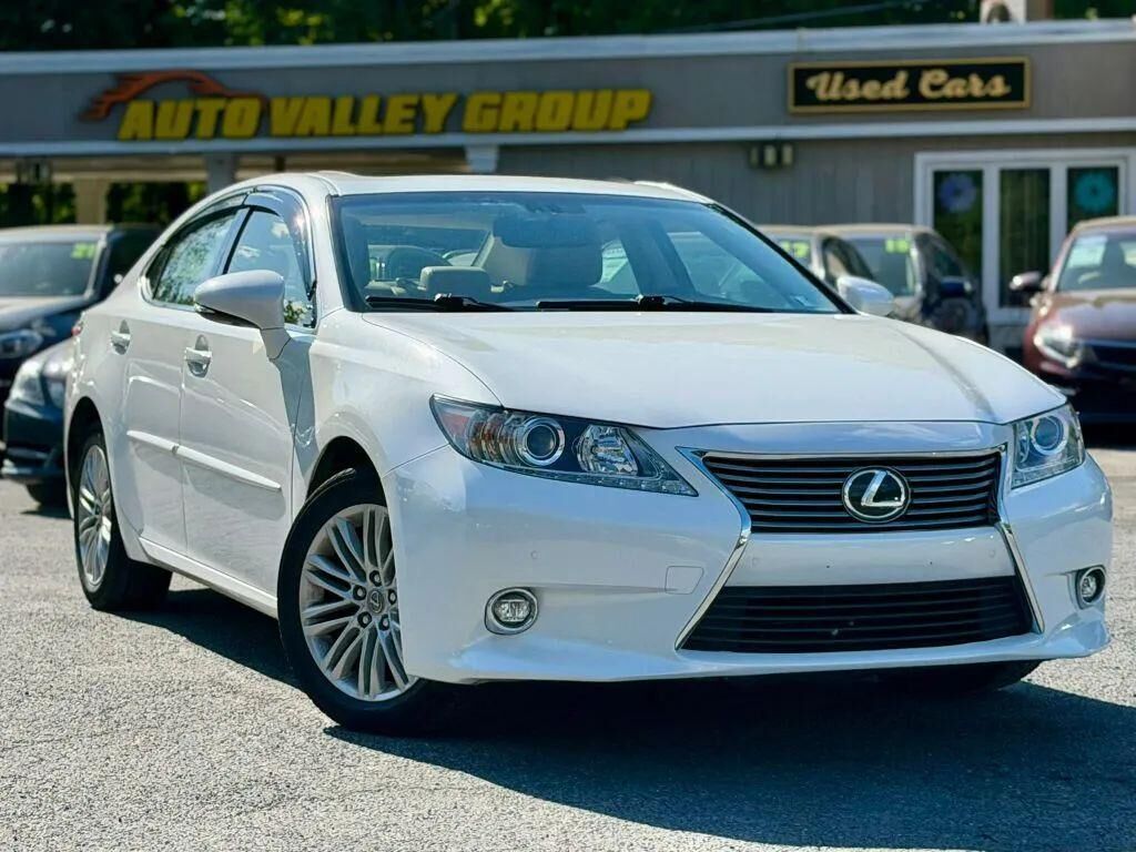 2015 LEXUS ES