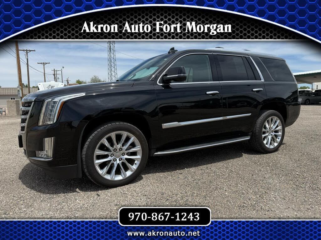 2017 CADILLAC Escalade