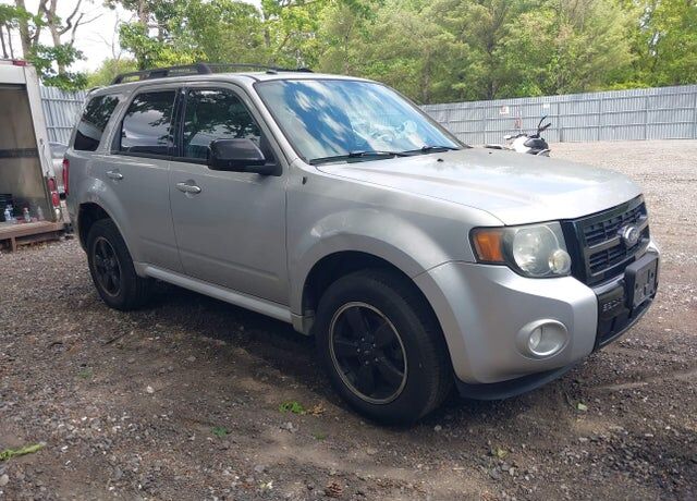 2010 FORD Escape