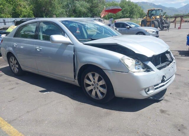 2006 TOYOTA Avalon
