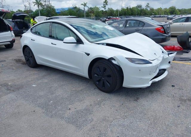 2026 TESLA Model 3