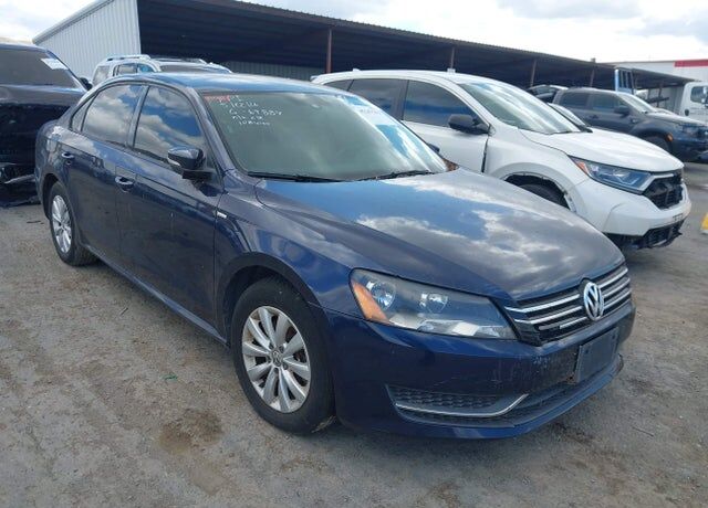 2014 VOLKSWAGEN Passat