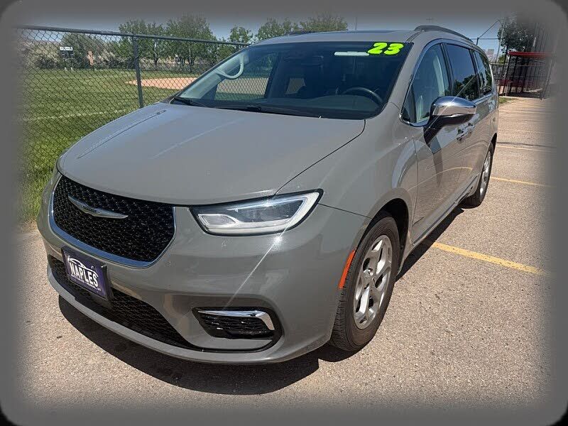 2023 CHRYSLER Pacifica