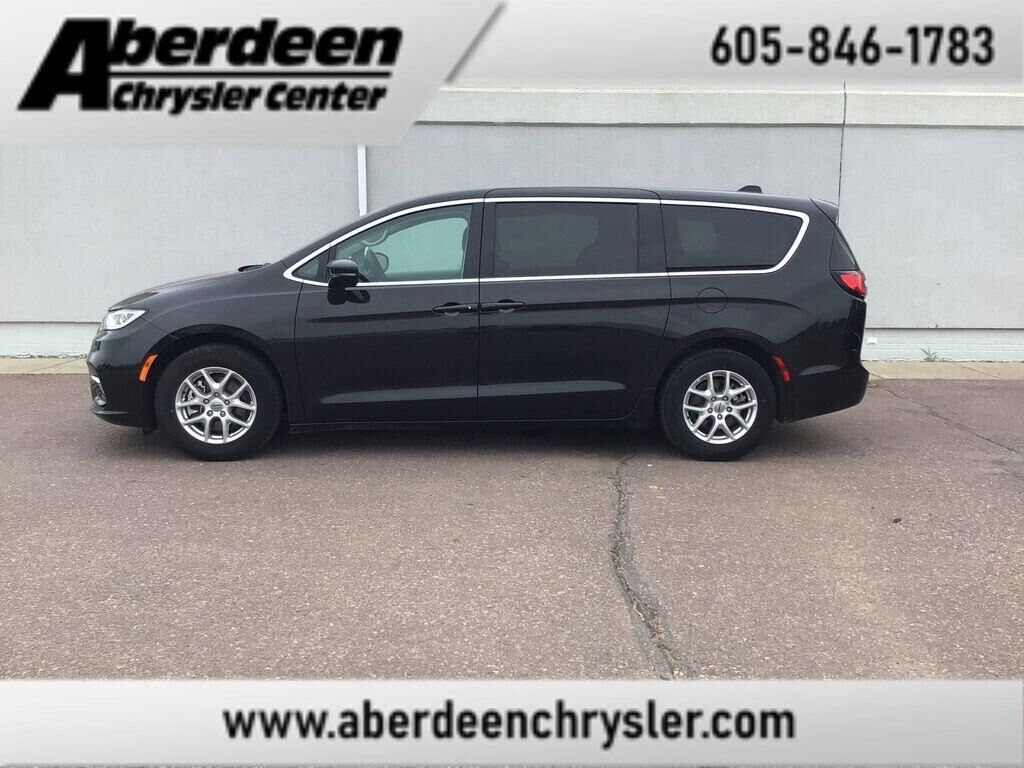 2024 CHRYSLER Pacifica