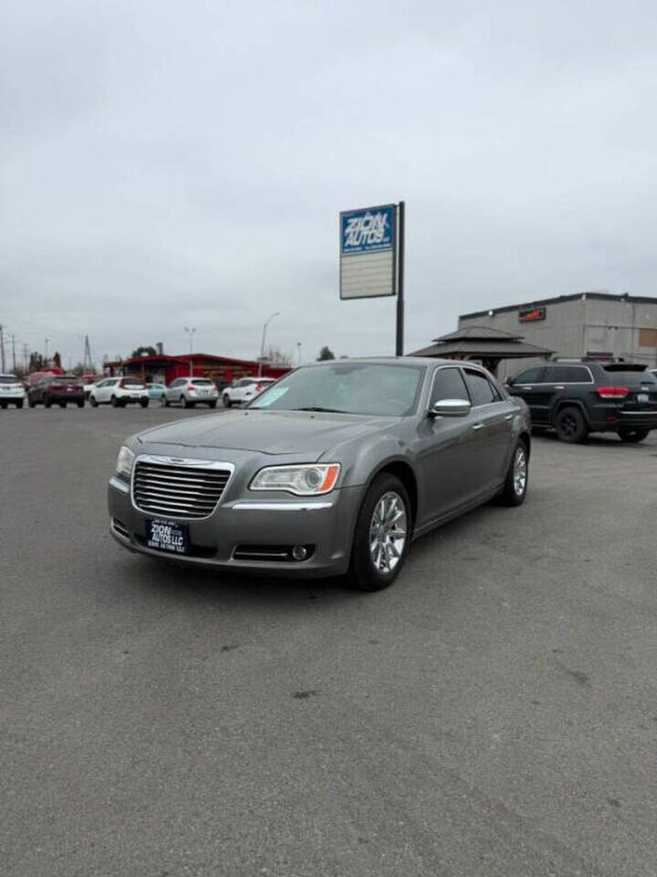 2011 CHRYSLER 300C