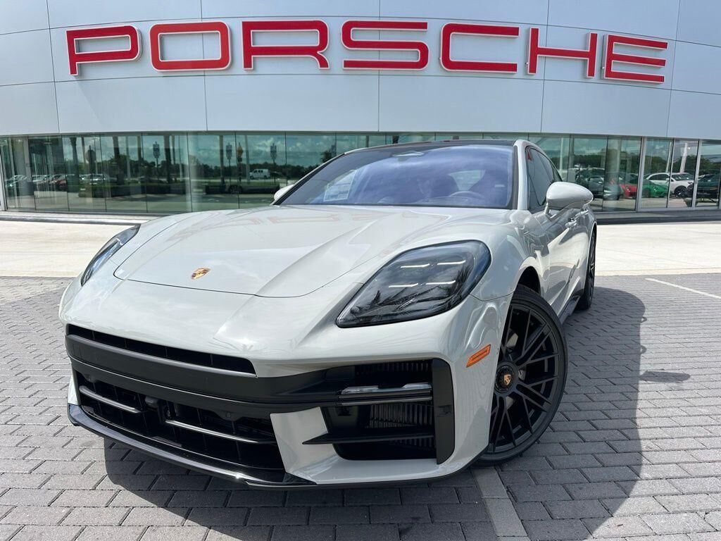 2026 PORSCHE Panamera