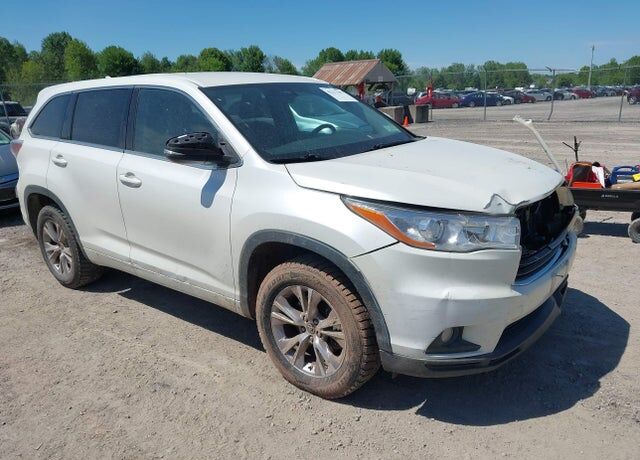 2016 TOYOTA Highlander
