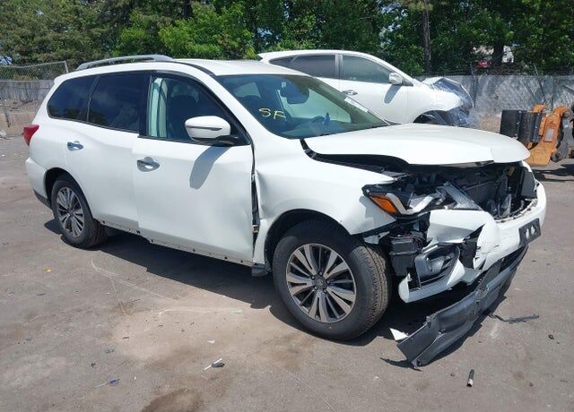 2018 NISSAN Pathfinder