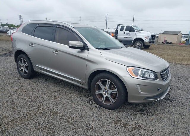 2015 VOLVO XC60