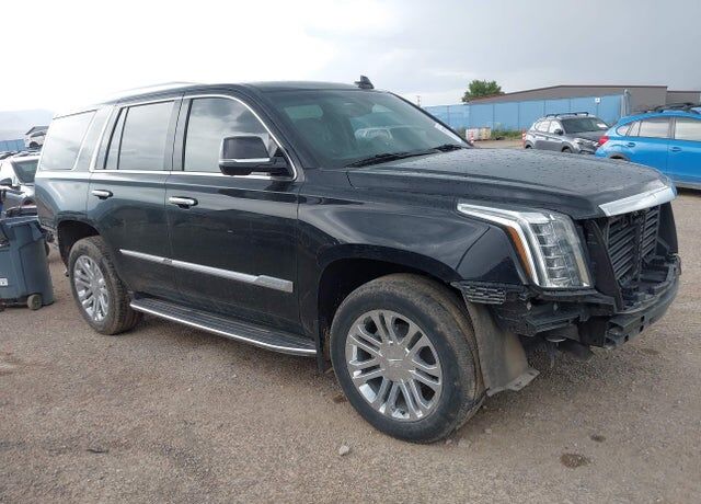 2018 CADILLAC Escalade