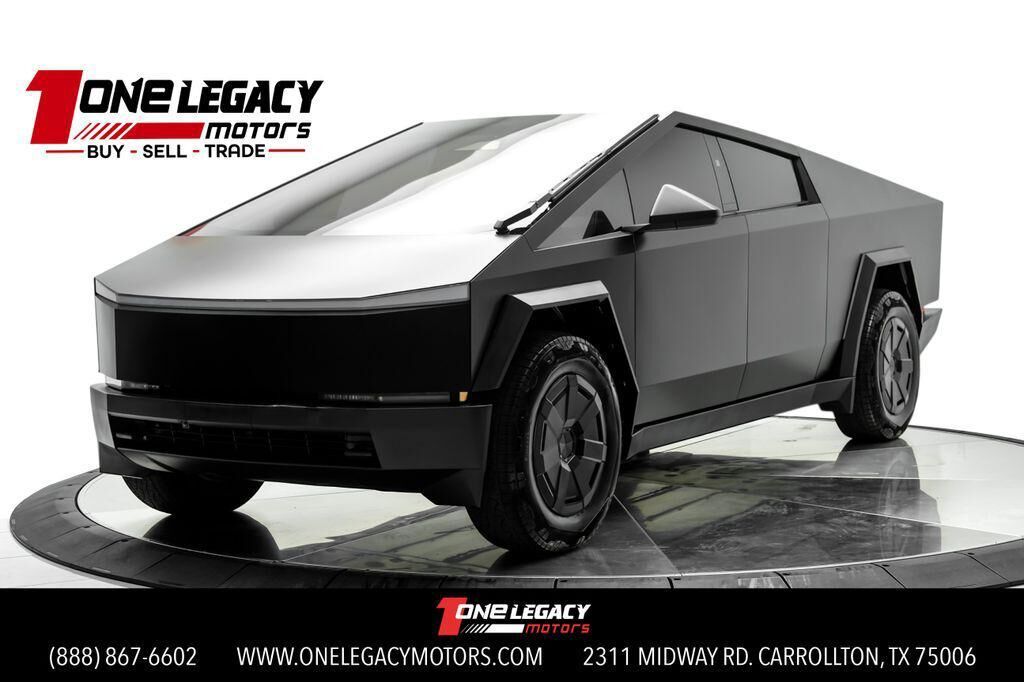2024 TESLA Cybertruck