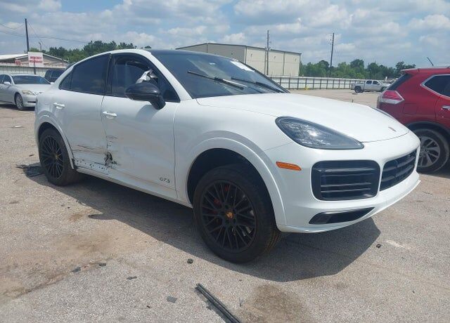 2023 PORSCHE Cayenne