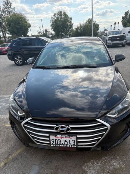 2017 HYUNDAI Elantra
