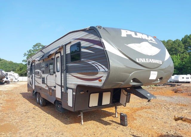 2016 FOREST RIVER Puma Toy Hauler