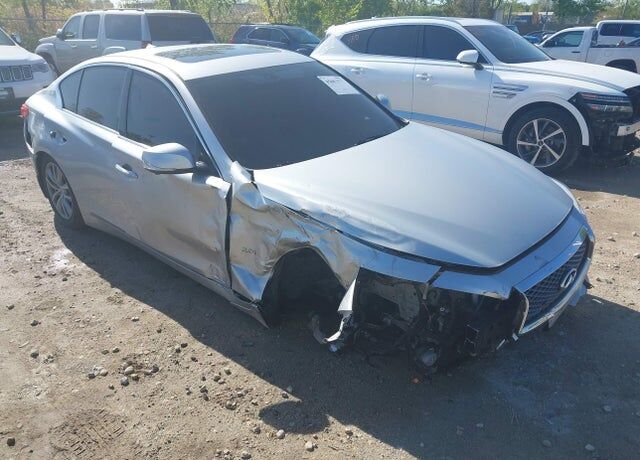 2017 INFINITI Q50