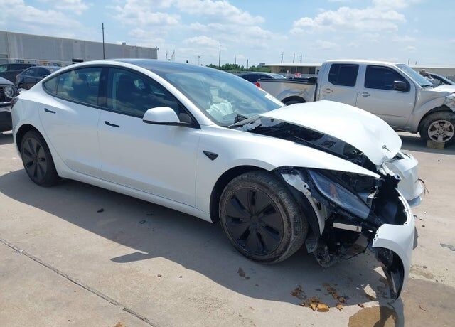 2026 TESLA Model 3