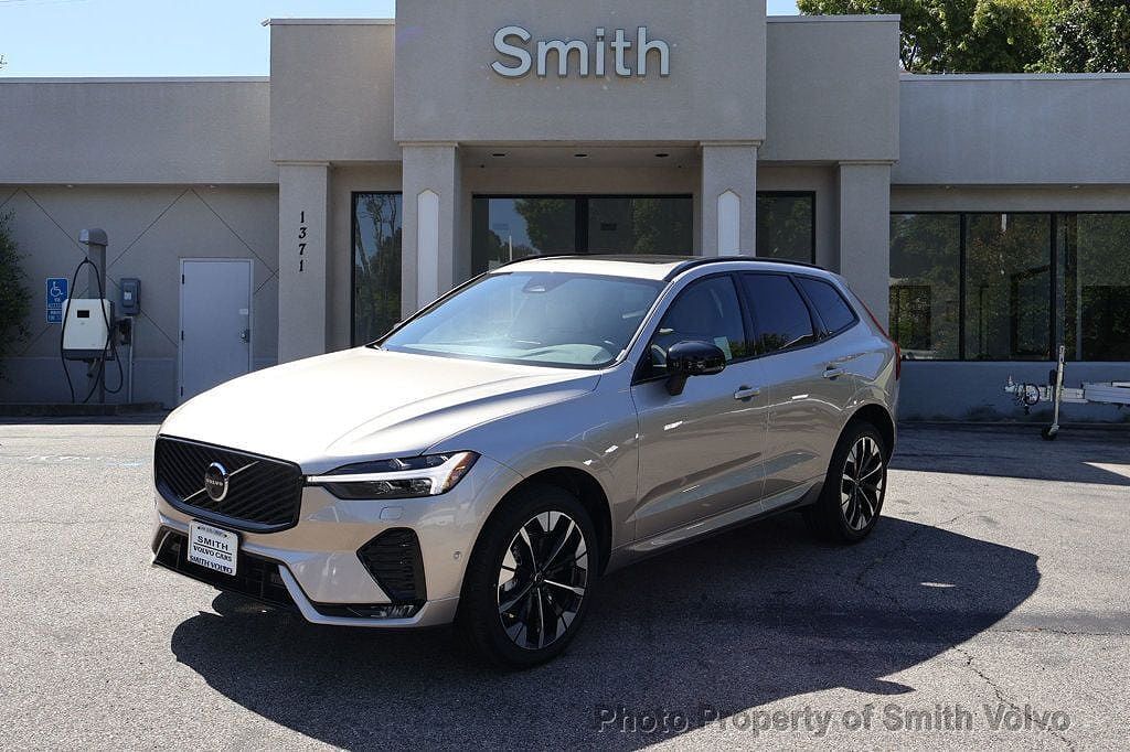 2026 VOLVO XC60