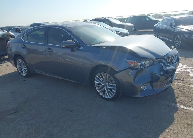 2013 LEXUS ES